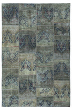 Load image into Gallery viewer, HUCKLEBERRY Persian Patchwork 243x165cm