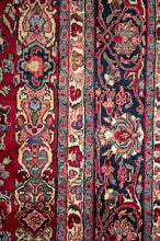 Load image into Gallery viewer, Sarouk 677x366cm