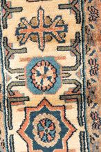 Load image into Gallery viewer, Sarouk 650x258cm