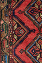 Load image into Gallery viewer, Tajabad Runner 334x79cm