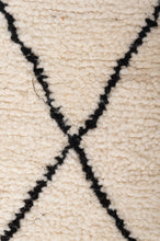 Load image into Gallery viewer, Moroccan Berber Beni Ourain 170x110cm