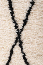 Load image into Gallery viewer, ELLA Moroccan Berber Beni Ourain 164x106cm