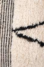 Load image into Gallery viewer, ELLA Moroccan Berber Beni Ourain 164x106cm