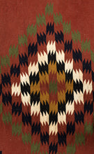 Load image into Gallery viewer, Fine Vintage Qashqai Kilim 292x195cm
