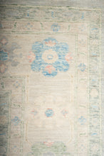 Load image into Gallery viewer, Ziegler Oushak 536x368cm