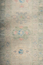 Load image into Gallery viewer, Ziegler Oushak 536x368cm