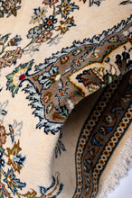 Load image into Gallery viewer, Kashan Kork 96x73cm