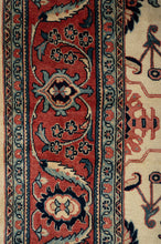 Load image into Gallery viewer, Sultanabad 551x297cm