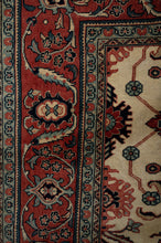 Load image into Gallery viewer, Sultanabad 551x297cm