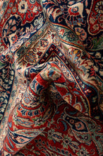 Load image into Gallery viewer, Vintage Sarouk 685x367cm