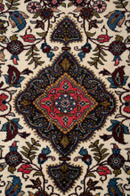 Load image into Gallery viewer, Sarouk Runner 560x78cm