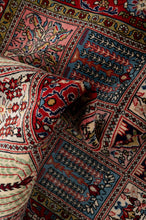 Load image into Gallery viewer, Sarouk Runner 440x145cm