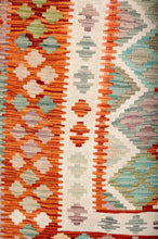 Load image into Gallery viewer, Kilim 442x365cm