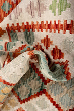 Load image into Gallery viewer, Kilim 442x365cm