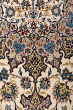 Load image into Gallery viewer, Signed Isfahan 478x303cm