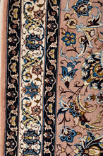 Load image into Gallery viewer, Signed Isfahan 478x303cm