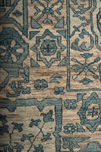 Load image into Gallery viewer, Sultanabad 600x389cm
