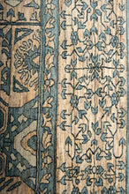 Load image into Gallery viewer, Sultanabad 600x389cm
