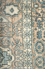 Load image into Gallery viewer, Sultanabad 600x389cm