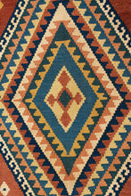 Load image into Gallery viewer, Vintage Qashqai Kilim 480x405cm