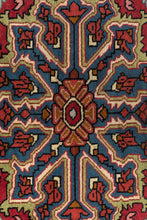 Load image into Gallery viewer, Nahavand 235x153cm