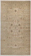 Load image into Gallery viewer, Sultanabad 530x300cm