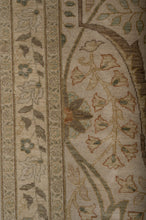 Load image into Gallery viewer, Sultanabad 530x300cm