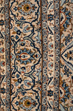 Load image into Gallery viewer, Kashan 342x244cm