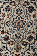 Load image into Gallery viewer, Kashan 302x195cm