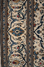 Load image into Gallery viewer, Kashan 302x195cm