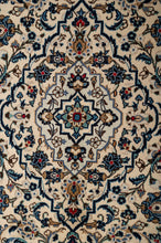 Load image into Gallery viewer, Kashan 307x193cm