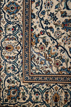 Load image into Gallery viewer, Kashan 307x193cm