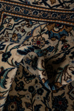 Load image into Gallery viewer, Kashan 307x193cm