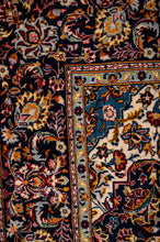 Load image into Gallery viewer, Kashan 318x203cm
