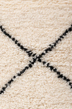 Load image into Gallery viewer, Moroccan Berber Beni Ourain 281x208cm