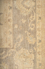 Load image into Gallery viewer, Ziegler Farahan 553x374cm