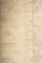 Load image into Gallery viewer, Ziegler Farahan 553x374cm