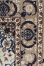 Load image into Gallery viewer, Persian Isfahan 147x97cm
