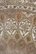 Load image into Gallery viewer, Persian Design Tabriz 192x192cm