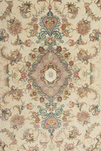 Load image into Gallery viewer, Persian Tabriz Runner 331x85cm