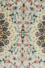 Load image into Gallery viewer, Persian Tabriz Runner 424x80cm
