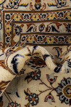 Load image into Gallery viewer, Persian Kashan 337x246cm