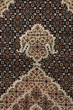 Load image into Gallery viewer, Tabriz Royal 245x172cm