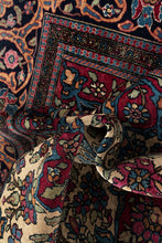 Load image into Gallery viewer, Antique Persian Isfahan 223x145cm