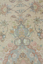 Load image into Gallery viewer, Persian Tabriz Runner 411x83cm