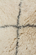 Load image into Gallery viewer, Moroccan Berber Beni Ourain 210x145cm