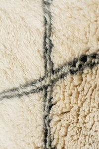 Moroccan Berber Beni Ourain 205x153cm