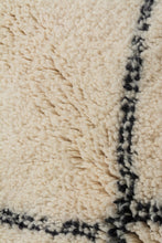 Load image into Gallery viewer, Moroccan Berber Beni Ourain 301x191cm