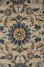 Load image into Gallery viewer, Persian Kashan 552x350cm