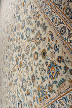 Load image into Gallery viewer, Persian Kashan 552x350cm